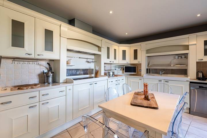 Location de vacances pour 10 personnes, avec jardin ainsi que piscine et jacuzzi, animaux acceptés dans Plage d'Argent - 4