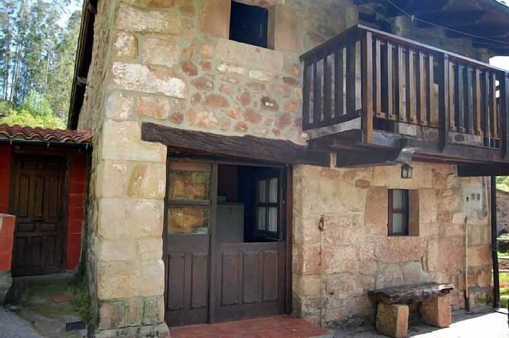 Gîte pour 5 personnes, avec Balcon et Jardin