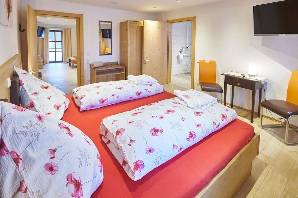 Ganze Wohnung, Ferienwohnung Oberstadel 52 qm für 1-4 Personen barrierefrei in Altötting, Landkreis Altötting
