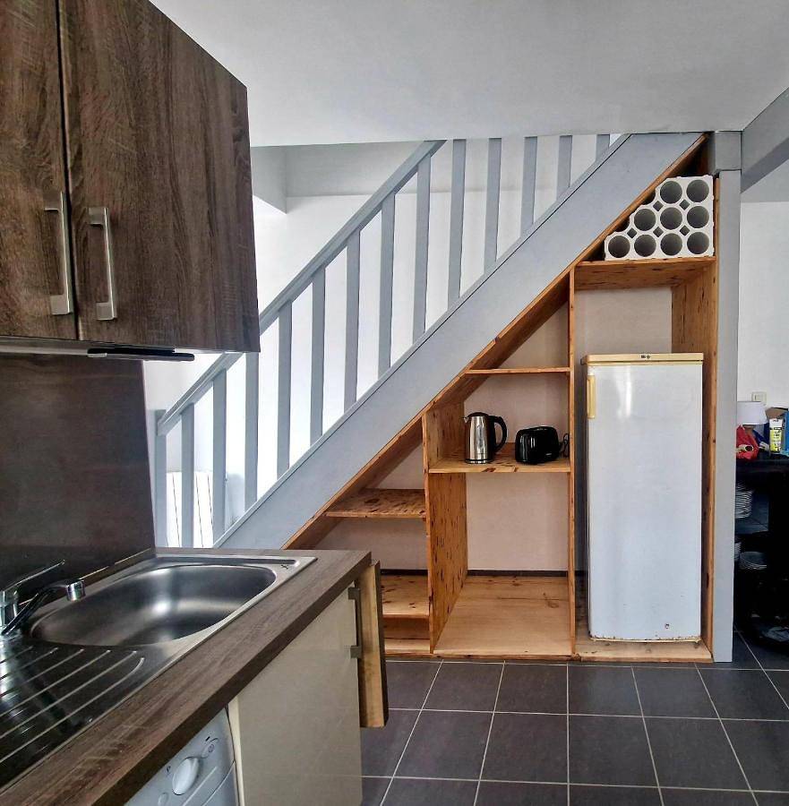 Two-Bedroom House in Cenon, Région de Bordeaux