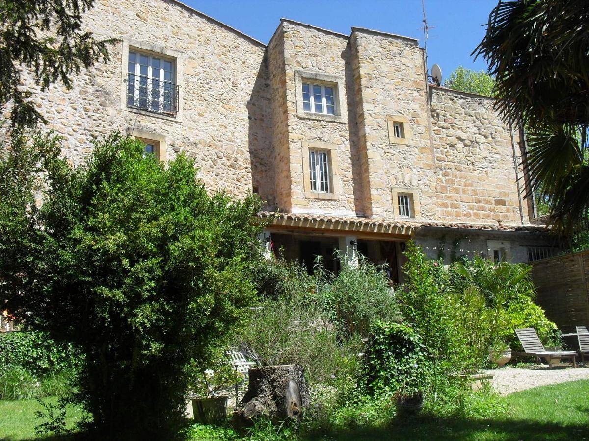 Double Room with Private External Bathroom in Alet-les-Bains, Région de Limoux