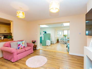 Vacation Rental for 2 Guests in Langford Budville, Somerset, Picture 3