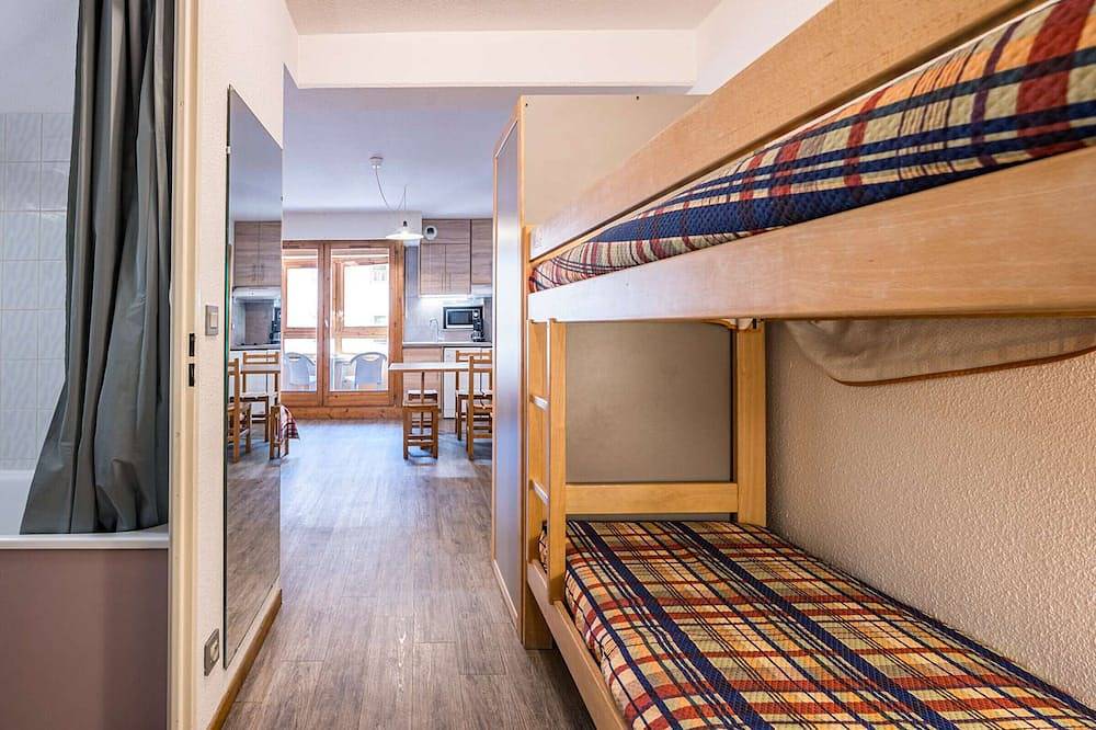 Appartement entier, Studio à Brides-les-Bains, proche télécabine, 4 pers in Brides-les-Bains, Massif de la Vanoise