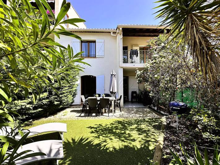 Gîte pour 8 personnes, avec piscine à Carqueiranne - 2