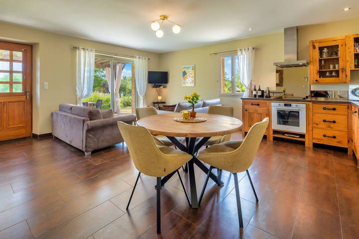 Gîte pour 4 personnes, avec sauna ainsi que piscine et jacuzzi à Carsac-Aillac - 2