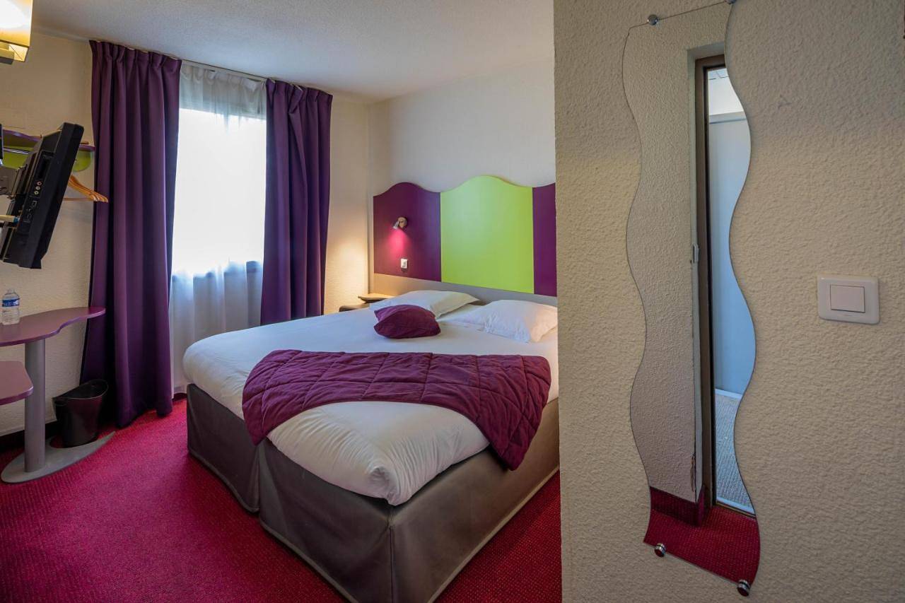 Logis Hotel Noemys pont de l'Etoile in Aubagne, Côte méditerranéenne (France)