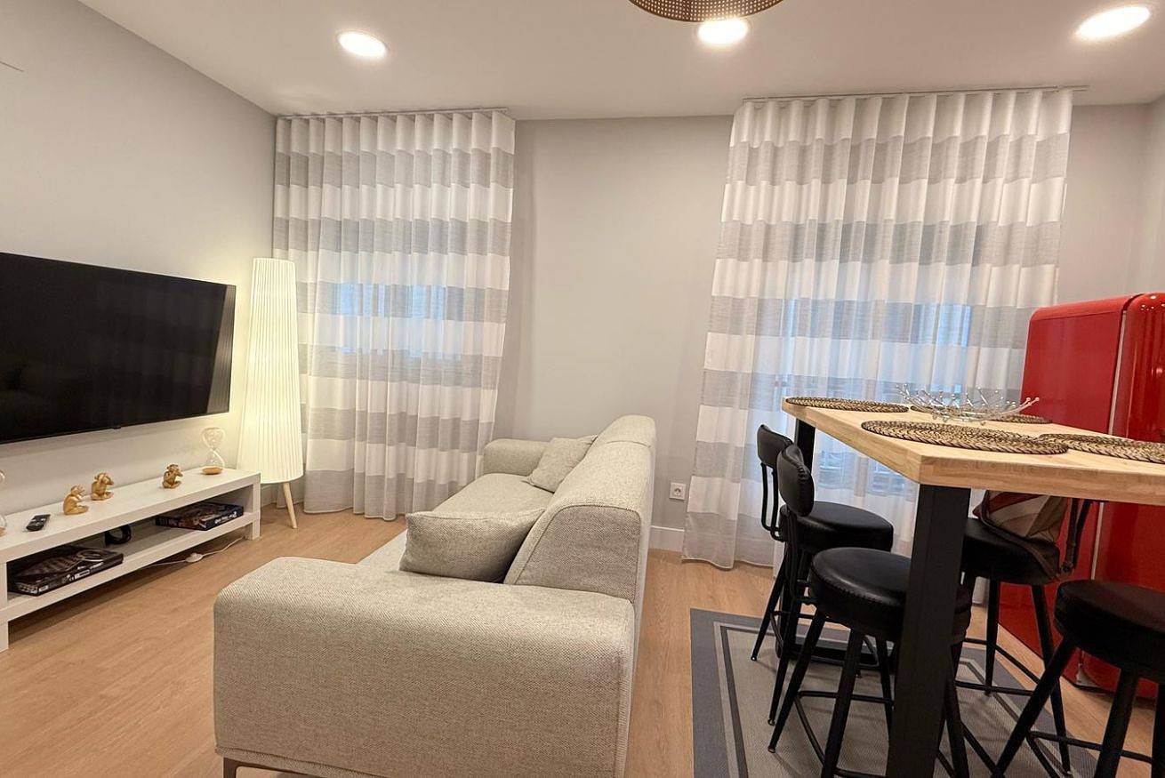 Entire apartment, Your Refuge in the Historic Center of Castro in Castro-Urdiales, Cantabrian Coast