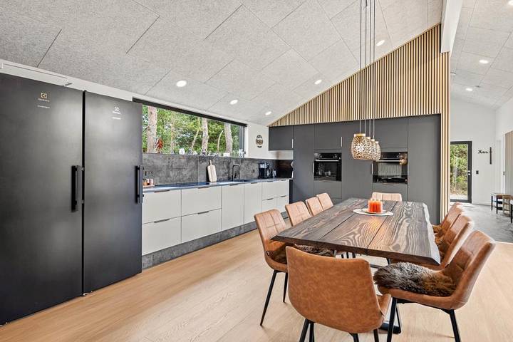 Ferienhaus für 10 Personen, mit Balkon/Terrasse und Whirlpool sowie Terrasse und Sauna in Blavand - 3