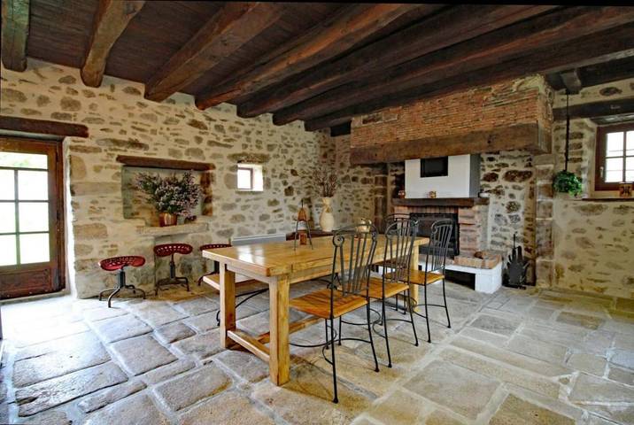 Location de vacances pour 6 personnes dans Eyjeaux - 2