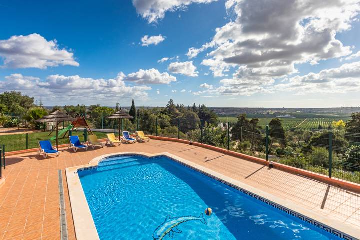 Location de vacances pour 8 personnes, avec jardin dans Alcantarilha - 2