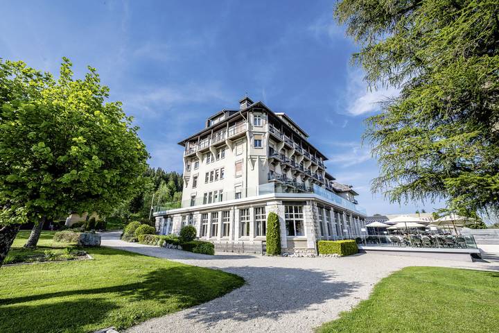 Hôtel pour 2 personnes, avec Balcon et Terrasse ainsi que Jardin et Sauna à Bullet