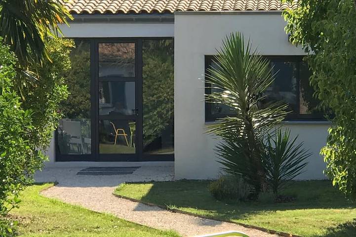 Alojamiento y desayuno para 2 personas, con jacuzzi y jardín - 1