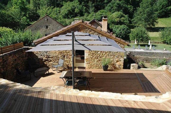Maison de vacances pour 3 personnes, avec terrasse ainsi que piscine et jardin