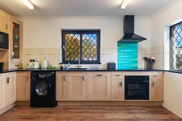 Cottage for 9 People in Saundersfoot, Pembrokeshire, Photo 2