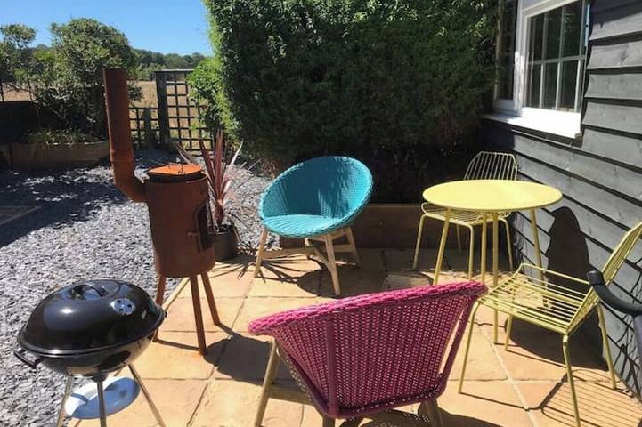 Chalet for 2 people, with terrace and garden, with pets on the Isle of Wight