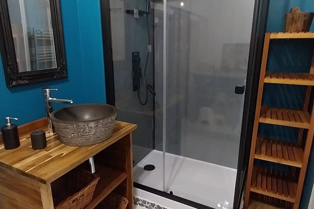 Appartement entier, Appartement entouré d'animaux de la ferme en montagne in Thollon-les-Mémises, Région de Thonon-les-Bains