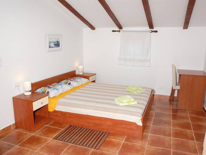 Ferienhaus für 4 Personen, mit Terrasse und Pool in Sisan - 4