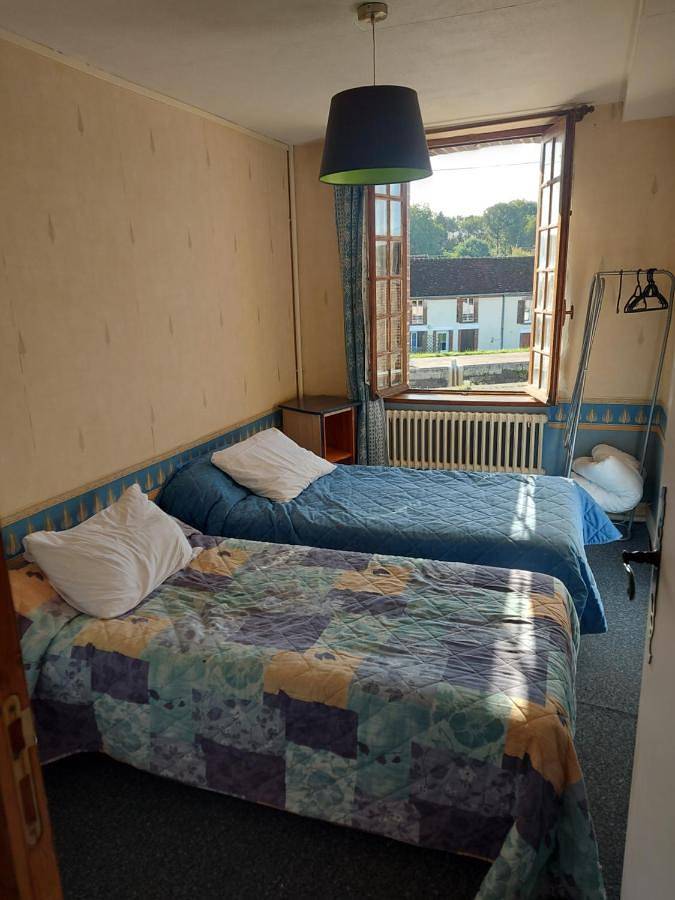 Quadruple Room in Rogny-les-Sept-Écluses, Région d'Auxerre