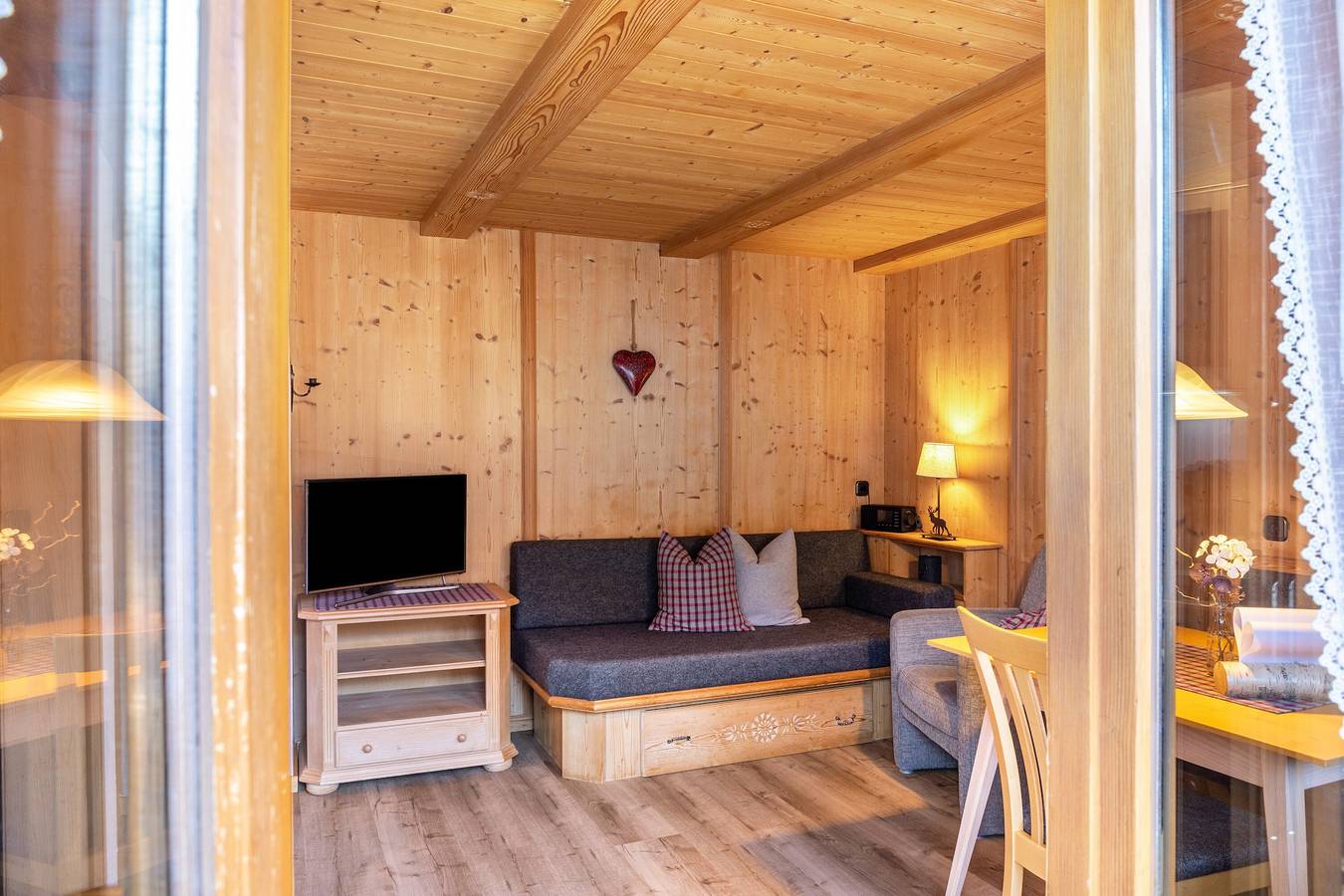 Ganze Wohnung, Apartment '3' mit Bergblick, Balkon und Wlan in Krün, Bayerische Alpen