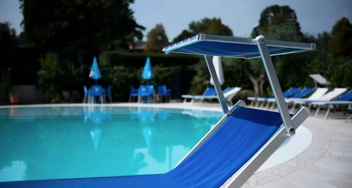 Baia New Project 6 Personen in Moniga del Garda, Gardasee-Berge