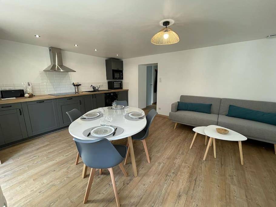 Appartement entier, Two-Bedroom Apartment in Celles-sur-Plaine, Saint-Dié-des-Vosges