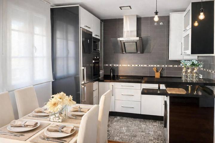 Ferienwohnung für 4 Personen, mit Terrasse und Ausblick - 1