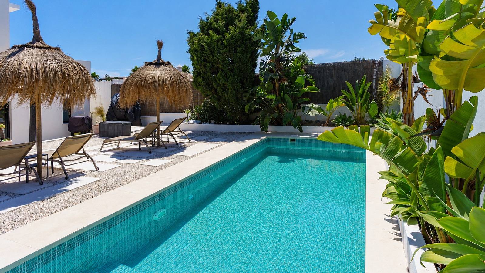 Dreamy Elfaro Villa/Stylish Interiors/Private Pool in Mijas Costa, Mijas