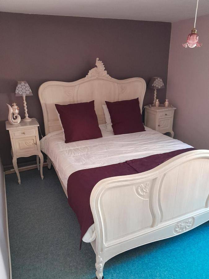 Location de vacances pour 14 personnes, avec terrasse, animaux acceptés dans Treignes - 3