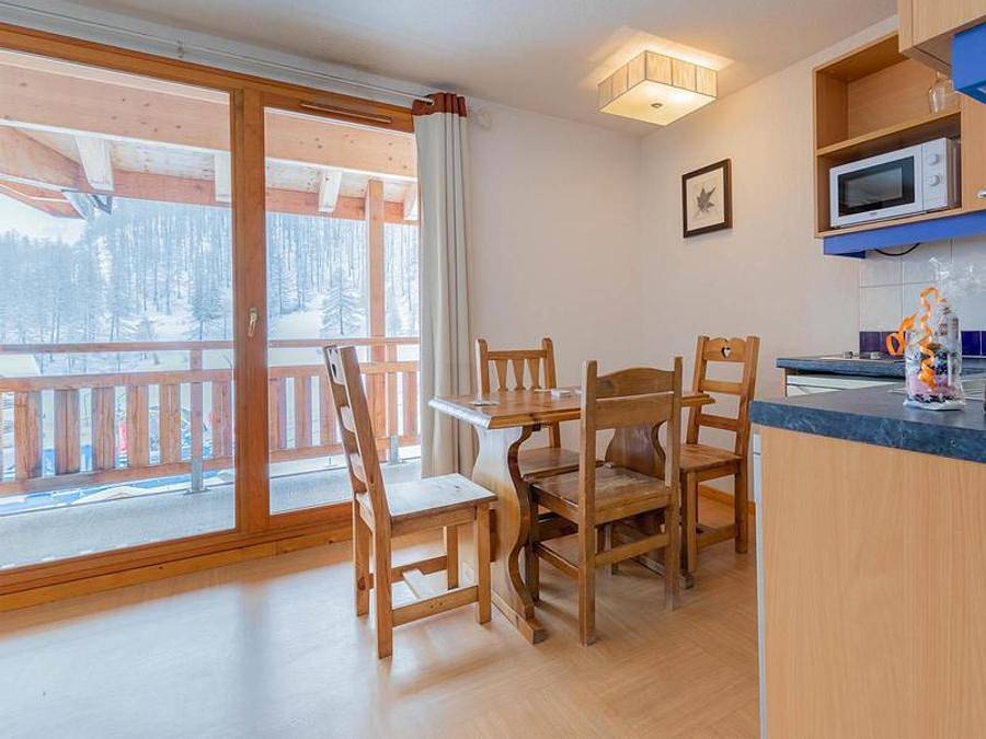Madame Vacances - Résidence Parc des Airelles - Wohnung 4 personen - Bergecke Mit Blick Auf Die Piste in Les Orres, Nationalpark Écrins