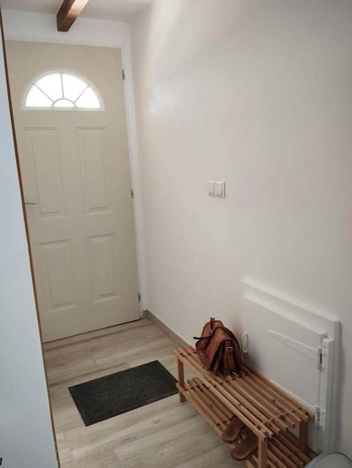 Gîte pour 4 personnes, avec terrasse à Le Cailar - 3