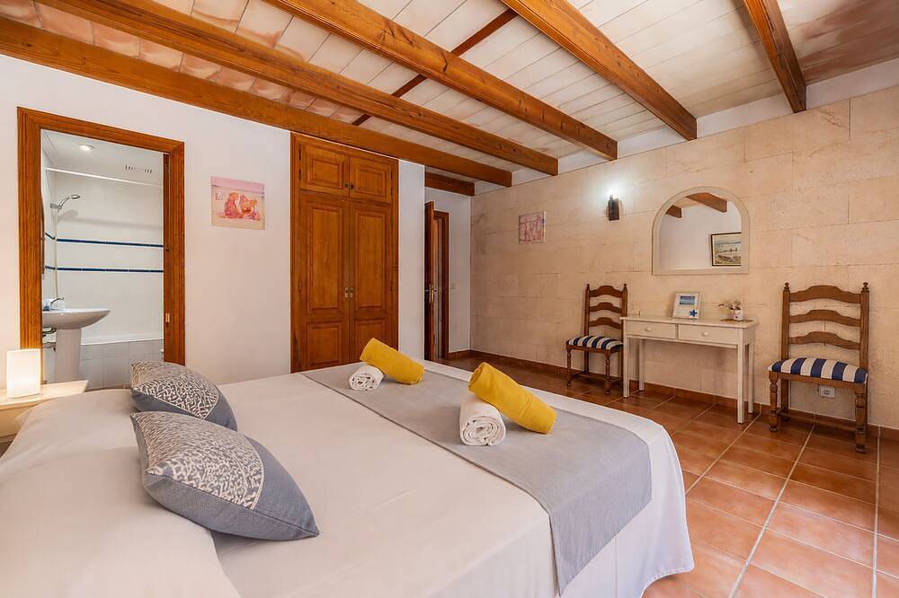 Lorenzo Finca für 9 mit pool nur 4,5 km zum Meer in Alcúdia, Mallorcas Küste