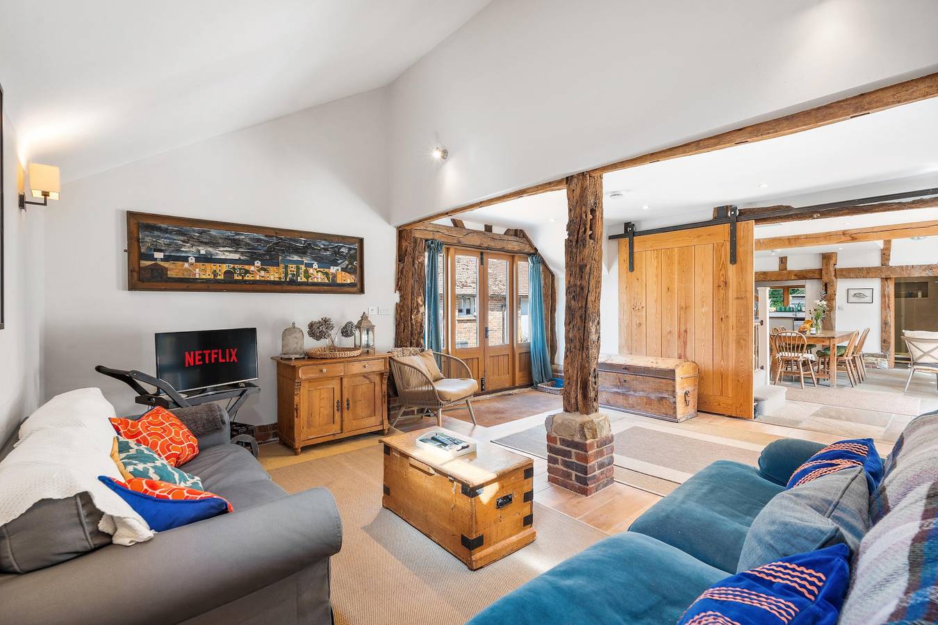 Medleys Barn | By My Getaways in Buxted, Sussex Oriental