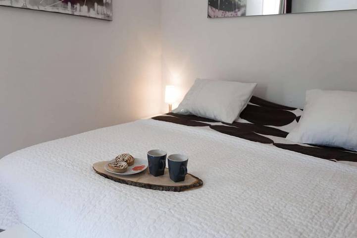 Location de vacances pour 8 personnes, avec balcon ainsi que piscine et jardin, animaux acceptés à Castelnau-d'Aude - 3
