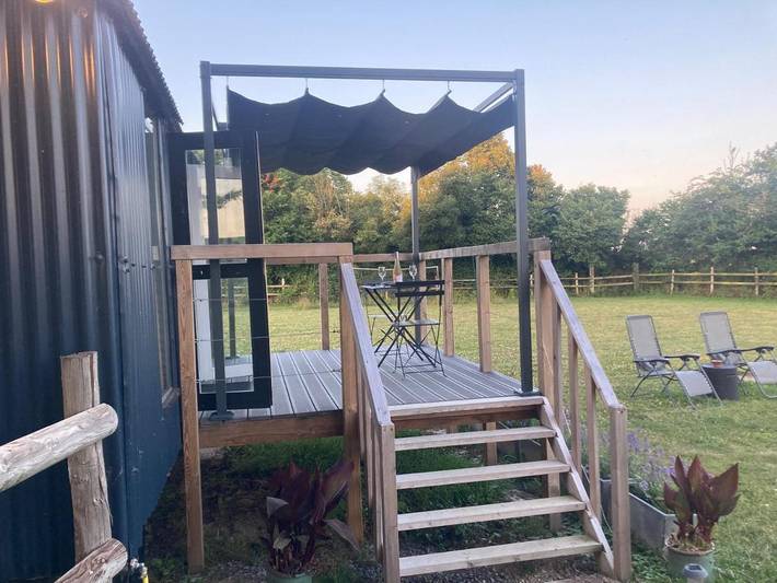 Location de vacances pour 2 personnes, avec vue ainsi que jardin et terrasse à Dragey-Ronthon - 4
