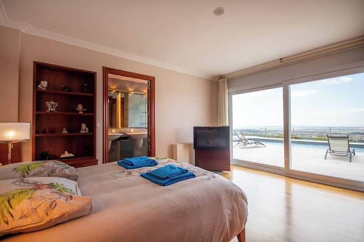 Ferienhaus für 10 Personen, mit Whirlpool und Sauna sowie Garten in Palau-saverdera - 4