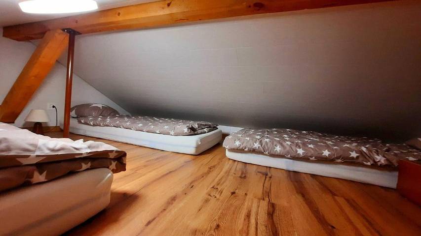 Location de vacances pour 5 personnes, avec jardin et vue, animaux acceptés à Saignelégier - 3