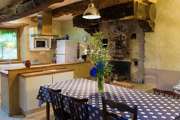 Gîte pour 12 personnes, avec jardin et piscine, animaux acceptés à Québriac - 3