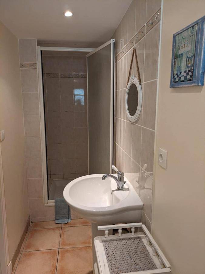 Three-Bedroom Apartment in Luynes, Région de Tours
