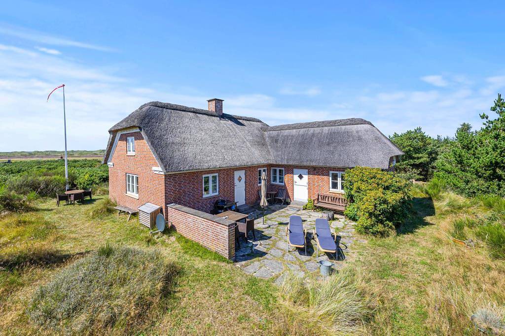 Ferienhaus mit Blick auf die Dünenlandschaft der Nordsee in Nymindegab, Varde