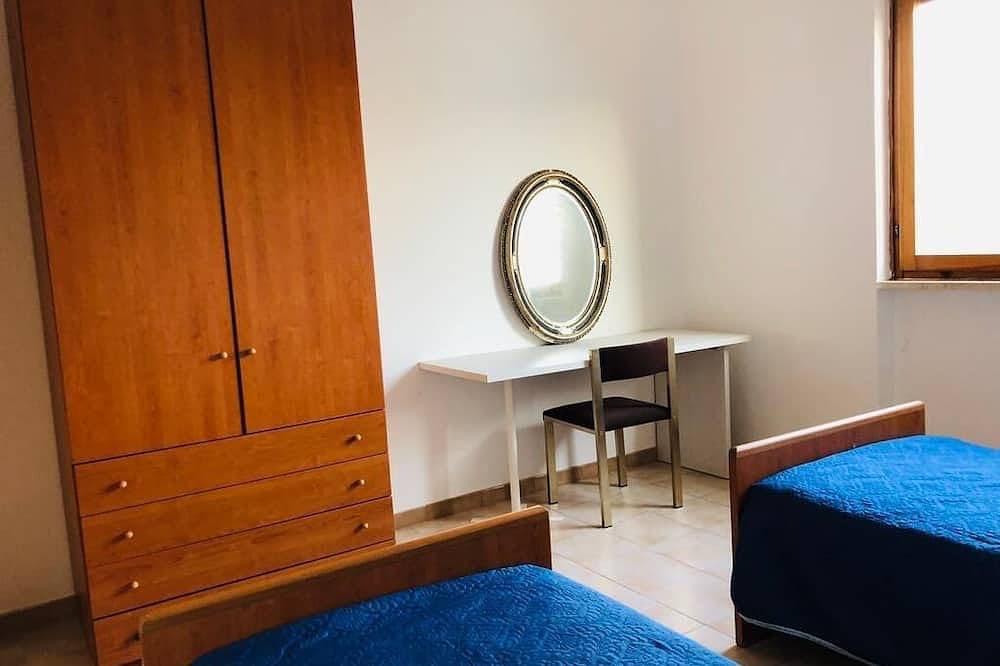 Entire apartment, Villetta Oleandri second floor [Praja,Zen] in Baia Verde, Gulf of Taranto