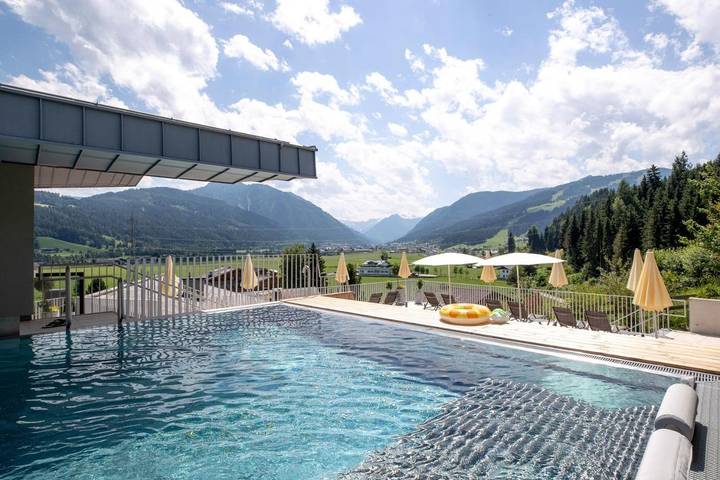 Hotel für 6 Personen, mit Balkon und Terrasse sowie Garten und Kinderpool in Reitdorf