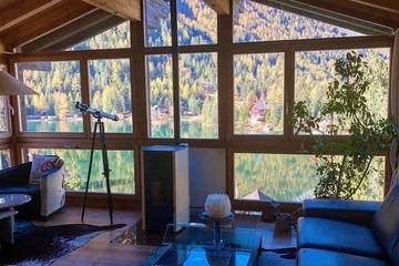 Gîte pour 9 personnes, avec jacuzzi ainsi que jardin et sauna, animaux acceptés dans Champex-Lac