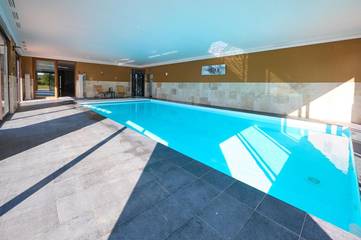 Location de vacances pour 6 personnes, avec piscine ainsi que terrasse et jardin à Hœrdt