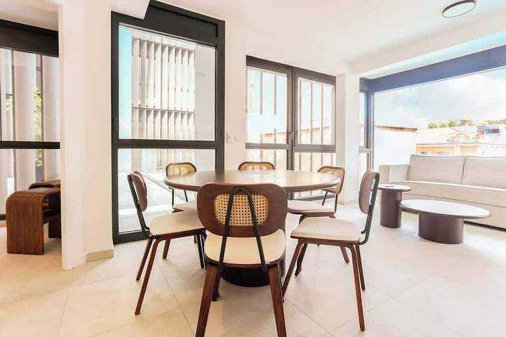 Holiday apartment for 8 people, with balcony - 1