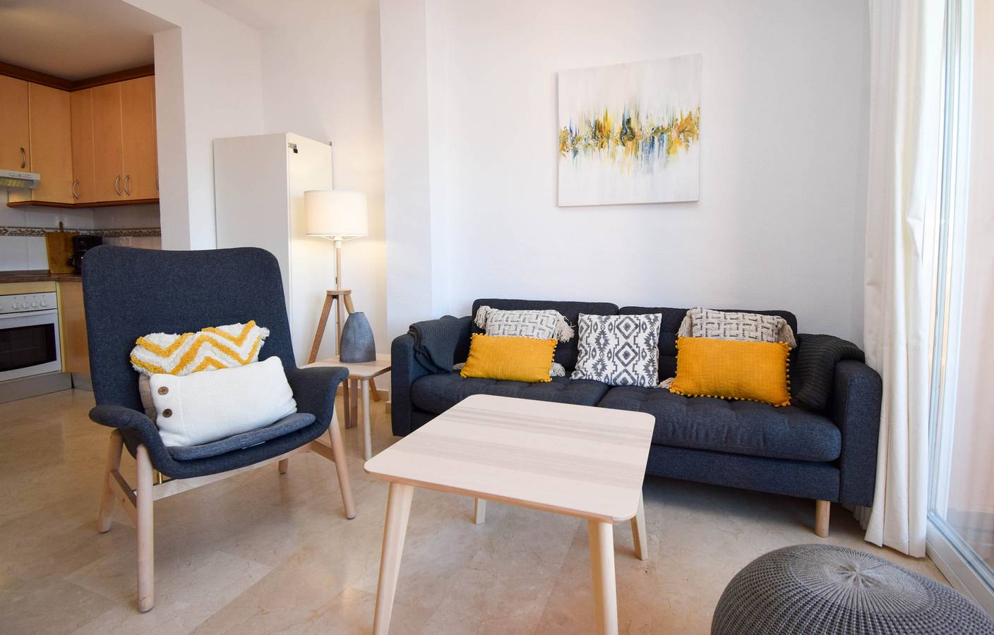 Apartamento entero, Apartamento con vistas a la montaña cerca de la playa de Fuengirola y del Castillo in Myramar, Fuengirola