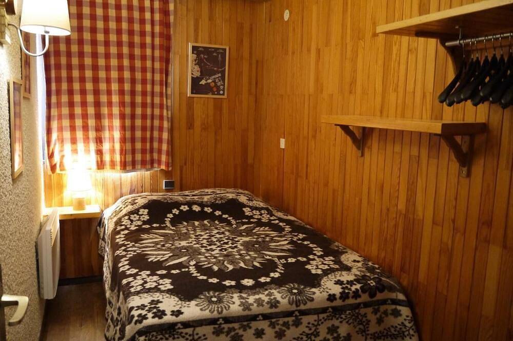 Apartamento entero, Centro estación, 1.o piso, vista montaña, balcón, tv, local para esquís, 34m², Méribel-Mottaret in Méribel-Mottaret, Les Allues