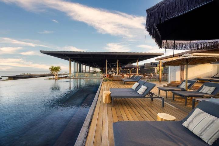 Hôtel pour 6 personnes, avec jacuzzi ainsi que jardin et piscine