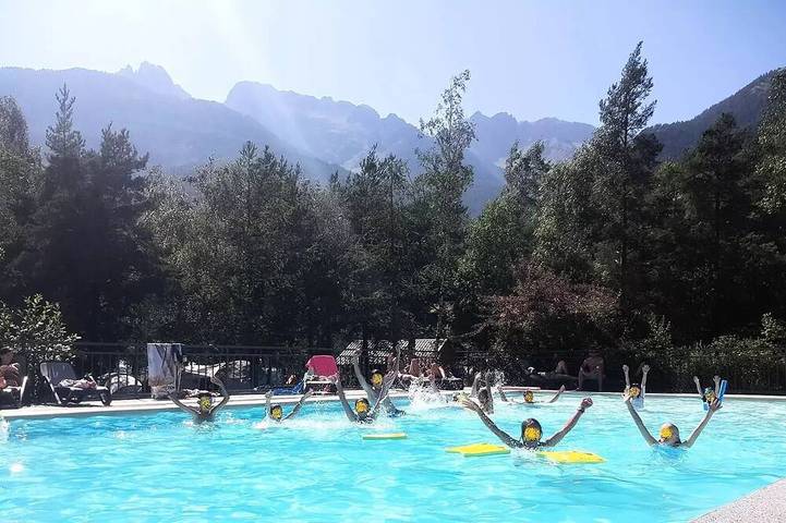 Mobil home pour 6 personnes à Saint-Martin-de-Queyrières - 4