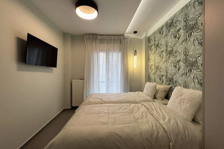 Entire apartment, Amazonia: Stylish artistic apartment in Thessaloniki region