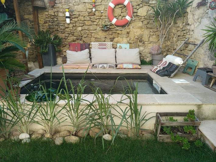 Location de vacances pour 3 personnes, avec Jardin et Piscine dans le Sud de la France